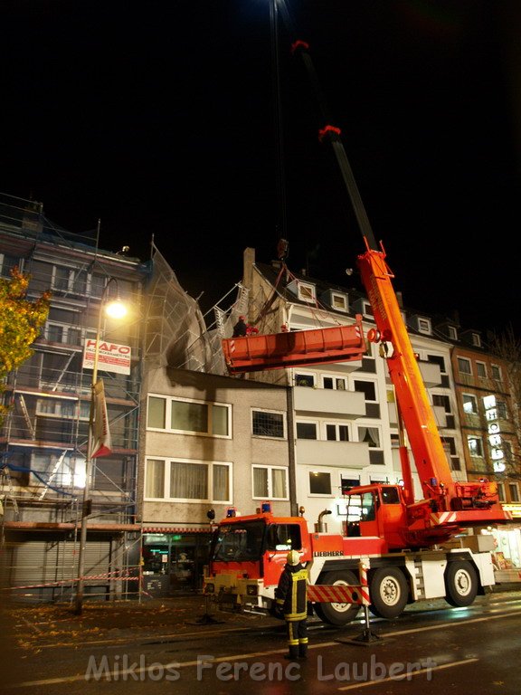 Sturm 3 Geruest droht auf die Strasse zu stuerzen Koeln Kalk Kalker Hauptstr   P187.JPG